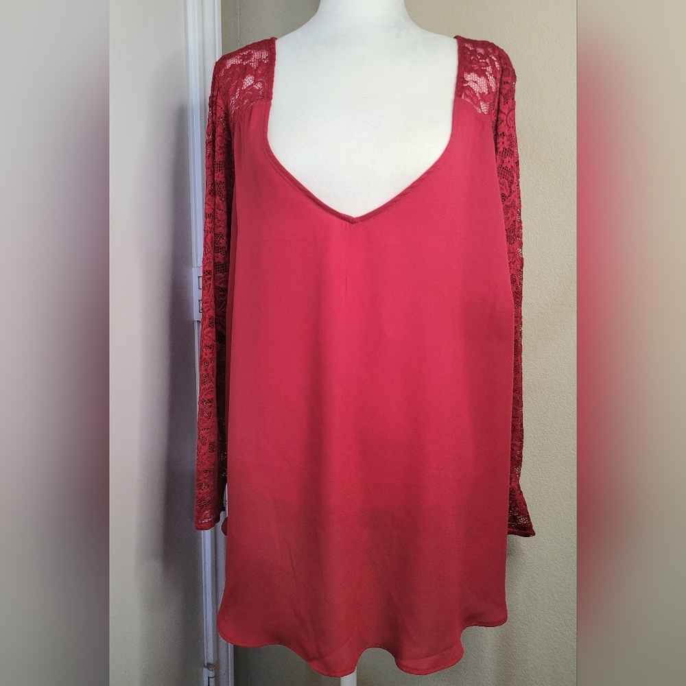 Torrid Lace V-Neck TOP Floral Long Sheer Sleeve Red Holiday Blouse